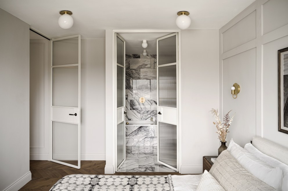 Durrels House, South Kensington | Master bedroom/ensuite | Interior Designers